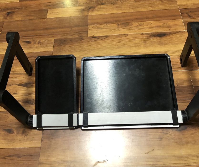 Столик , підставка для ноутбука