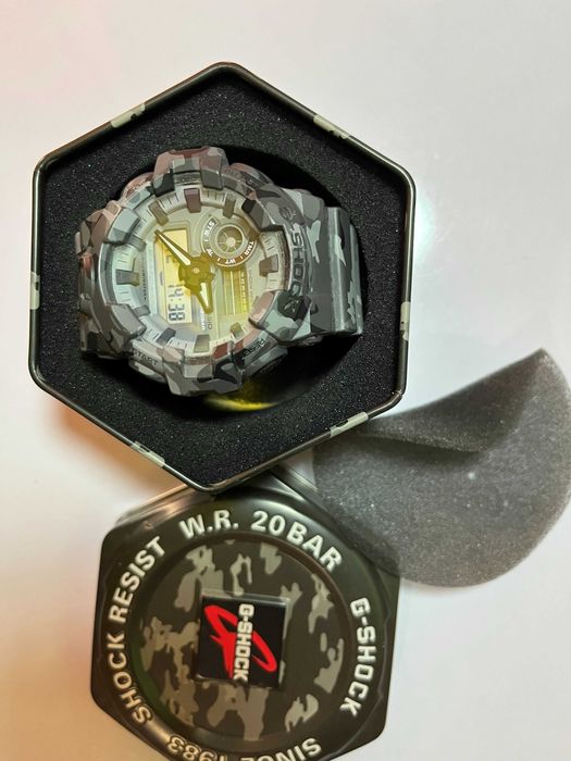 Годинник Casio G-Shock GA-700CM-8A