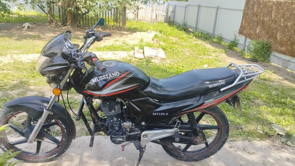 Продам мотоцикл  Мустанг 150 мт-6 присутній Торг