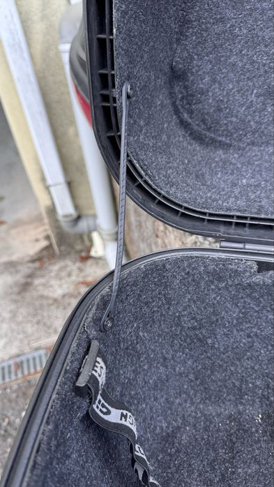 Mala Top Case – GIVI - Capacidade para 2 Capacetes | Restaurada