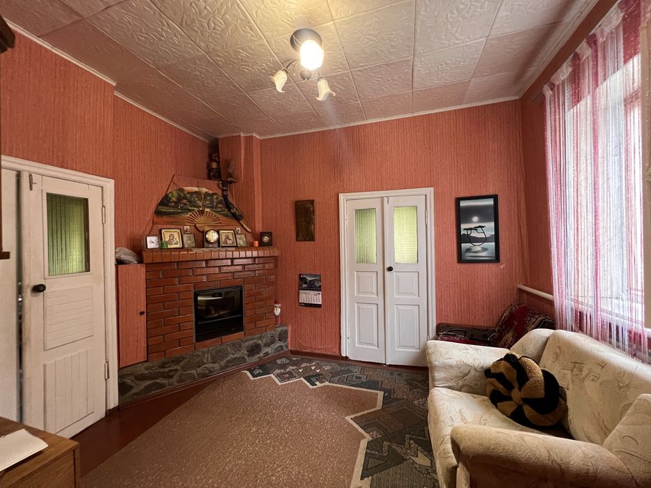 Продаж будинку, центр с.Потоки, 10 хвилин від Кременчука