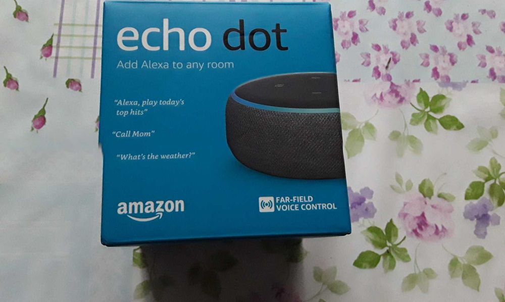 умна колонка Amazon Echo Dot