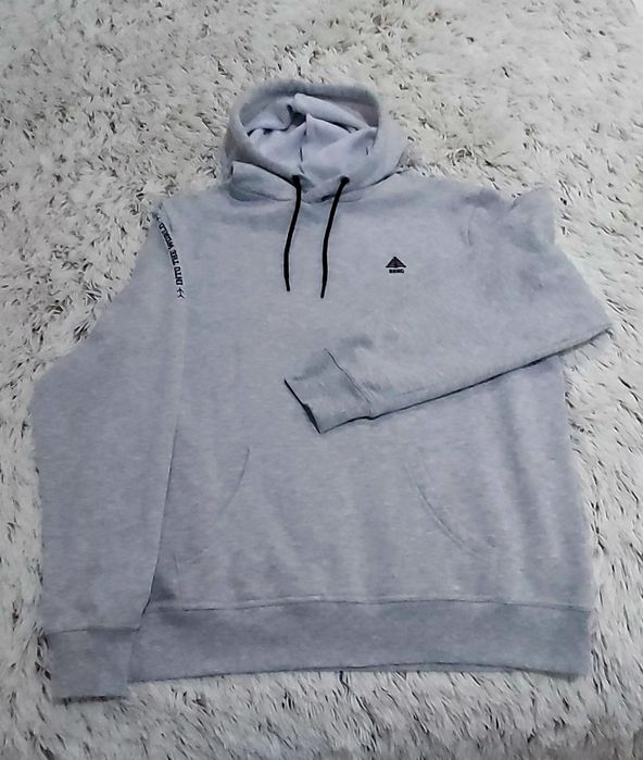 Sweat "Berg" com capuz