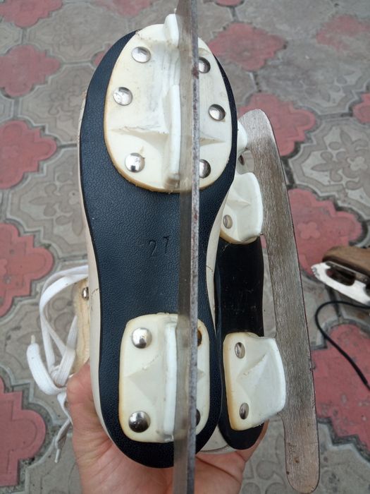 Детские коньки для катання на льду