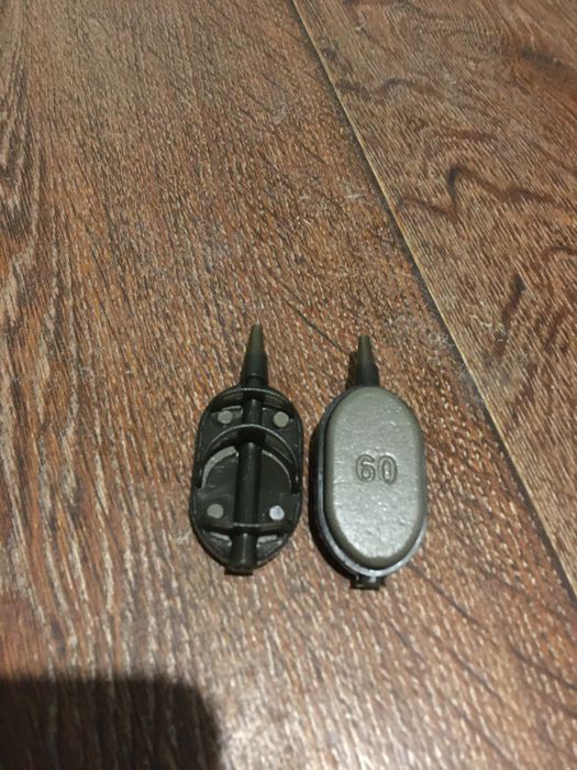 Флет годівниці (монтажі)