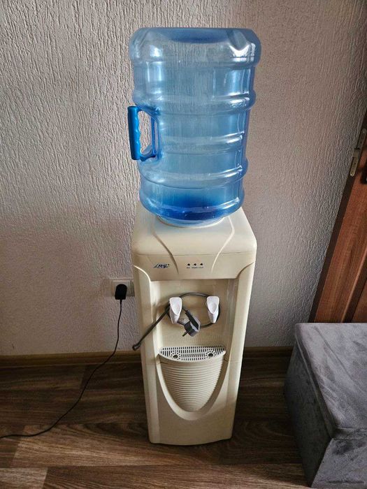 Кулер для води з компресорним охолодженням і нагріванням офіс Гарантія