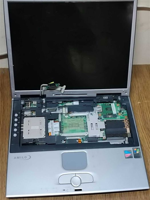 Запчасти для ноутбука Siemens Amilo M7400