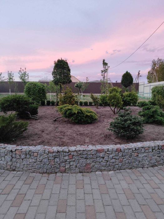 Дениші, чудовий будинок в тихому куточку