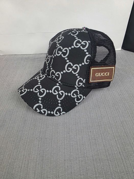 Czapka z daszkiem unisex Gucci kolory monogram damska męska regulowana z siatką