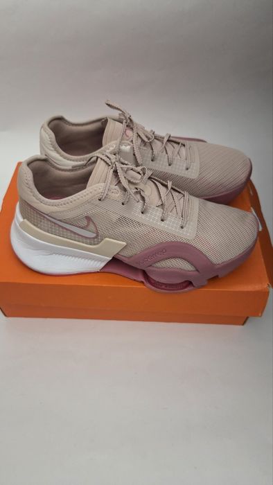 Кросівки  Nike р.38