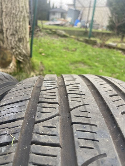 Pirelli scorpion 255/55r18 wielosezon w super stanie