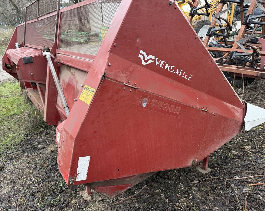 Жатка соняшникова VERSATILE Falcon ПСП-870