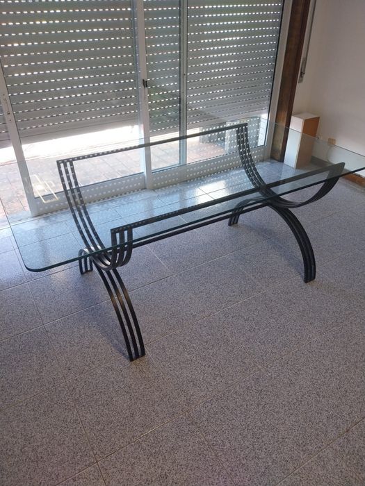 Vendo mesa de ferro