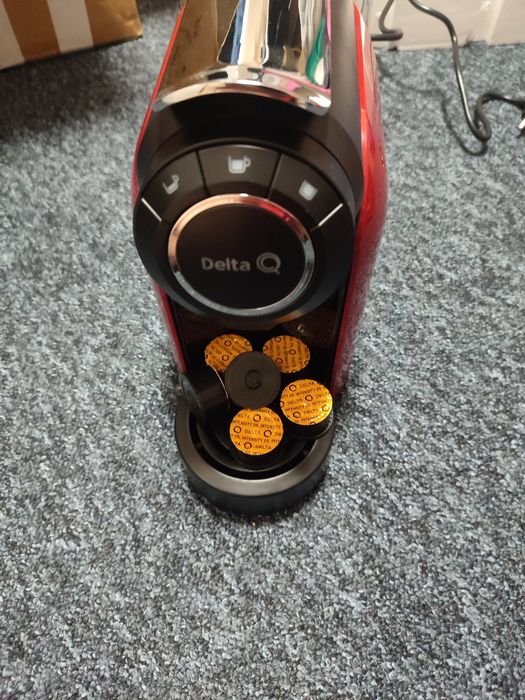 Кофе машина капсульна Delta