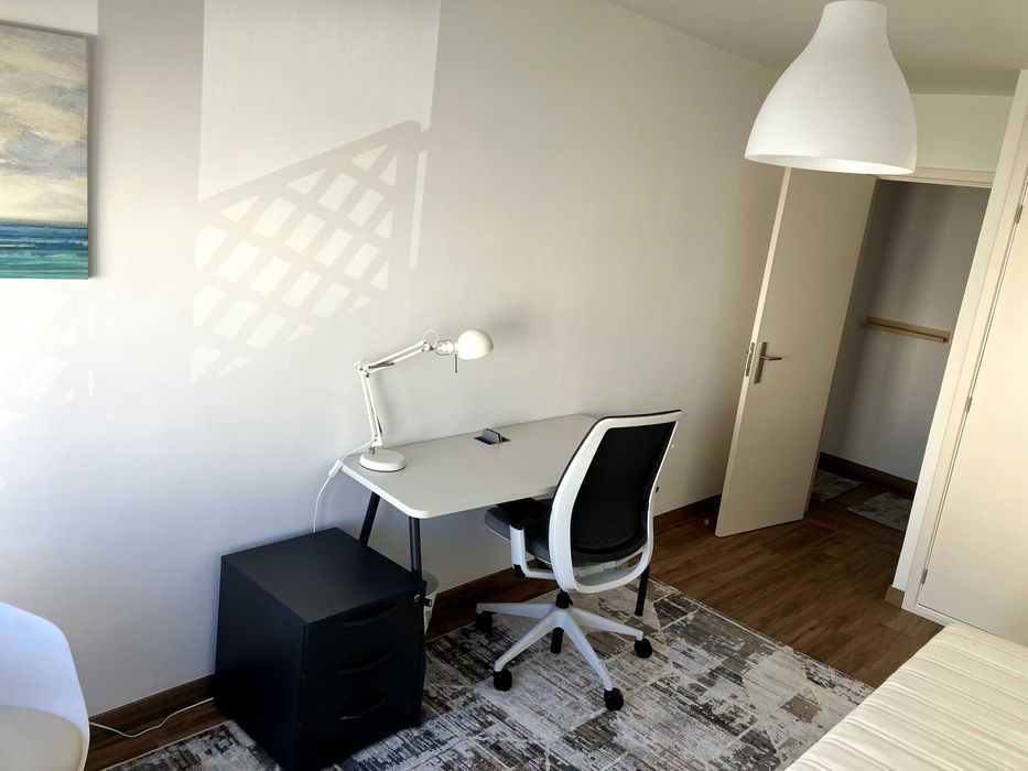 Quarto para Professor (es) / Quarto para Arrendar / Arrendamento Quarto