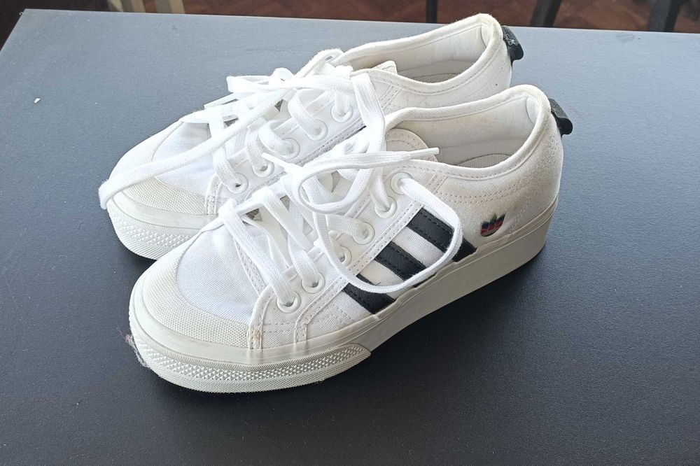Ténis adidas nizza branco