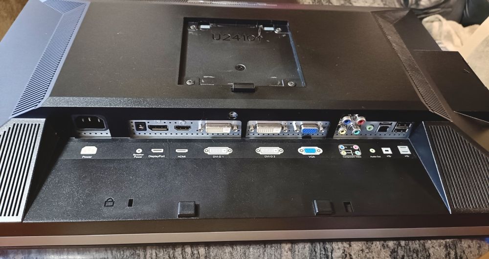 Monitor     DELL