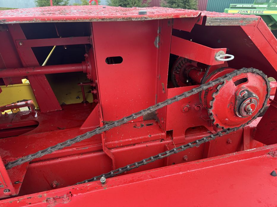 Прес підбирач Пресс-подборщик тюкопрес NEW HOLLAND 295 (як 920-930)