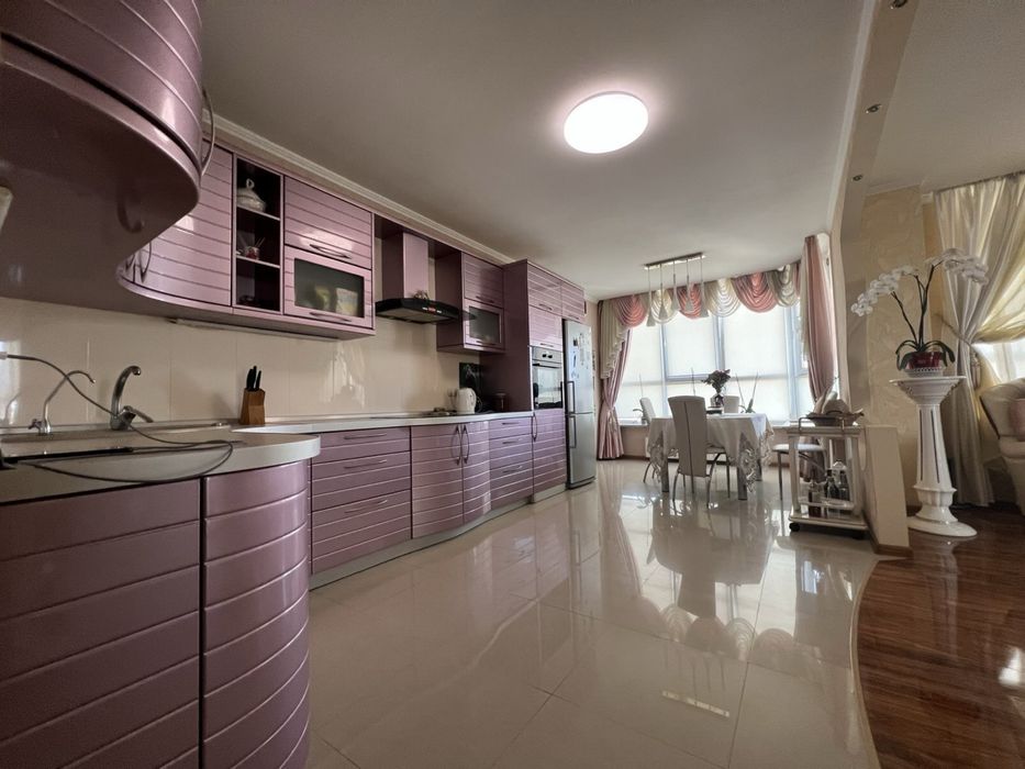 Двухкомнатная квартира на Таирова ( евроремонт) паркинг в подарок