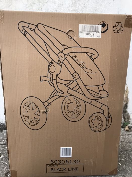 Carrinho Quinny Buzz 3 Black Line, Ovo Maxi Cosi Cabriofix Total Black