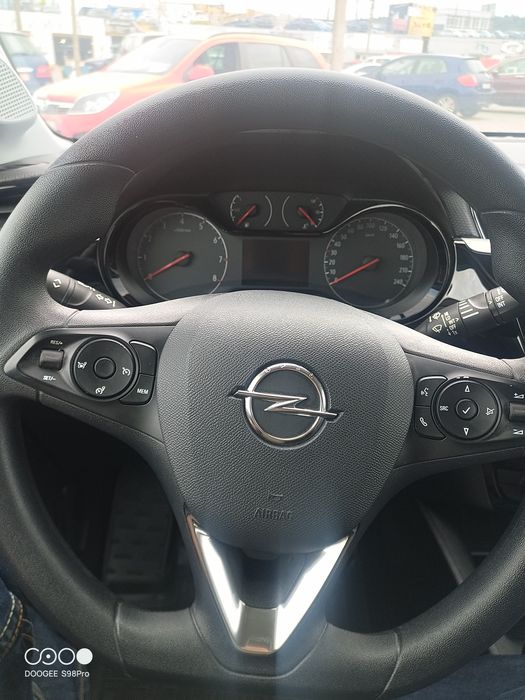 Опель корса f  1.2 бензин 2020р.в