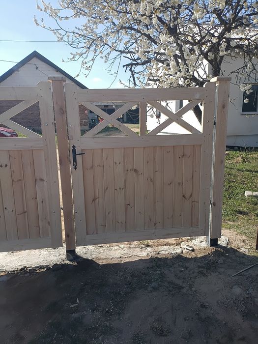 Płot brama ogrodzenia drewniane