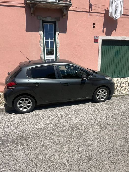 Peugeot 208 Pure Tech