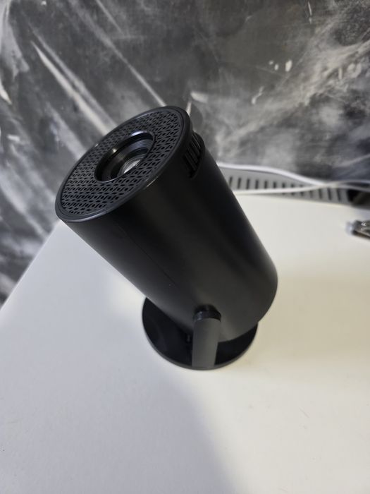 Projetor de até 80``