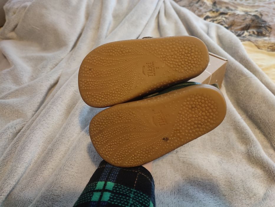 Tikki harlequin 22 barefooot