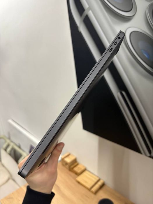 MacBook Pro 16 2019  Space Gray i7 2.6GHz 16Gb 512Gb MVVJ2