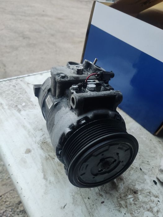 Компресор кондиціонера Мерседес 211