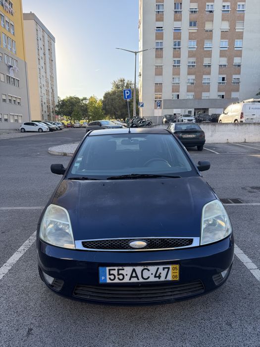Ford Fiesta  1400€