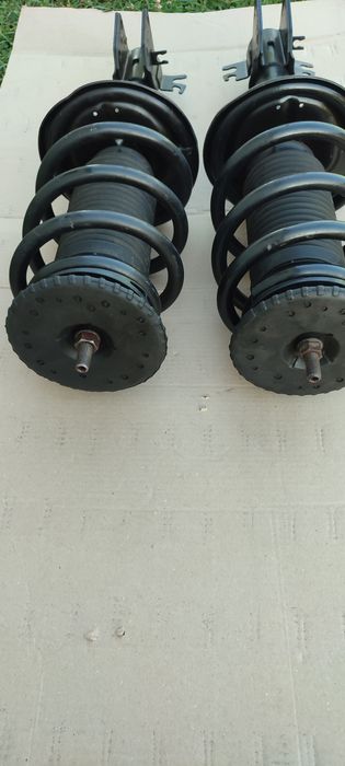 Амортизатори стойка пружина Рено мастер Опель мовано 3-4 renault maste