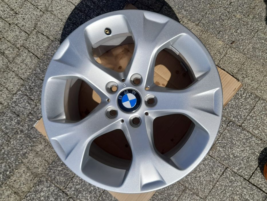 Oryginalne felgi aluminiowe BMW X1  17''
