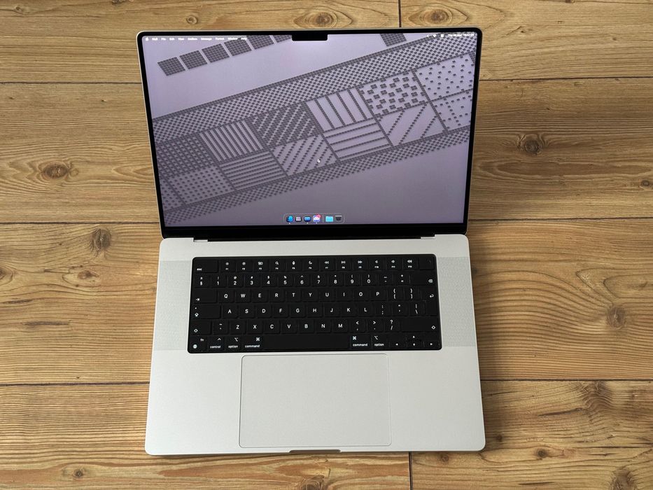 Macbook Pro 16 inch M3 Pro