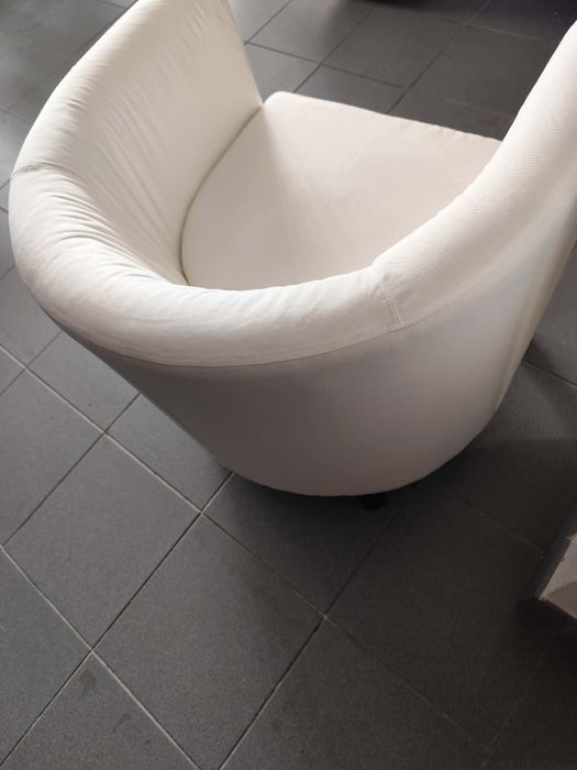 Poltrona Ikea branca