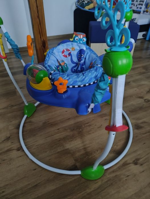 Skoczek baby Einstein