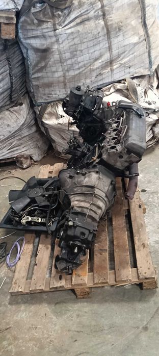 Motor de mercedes 190 para peças