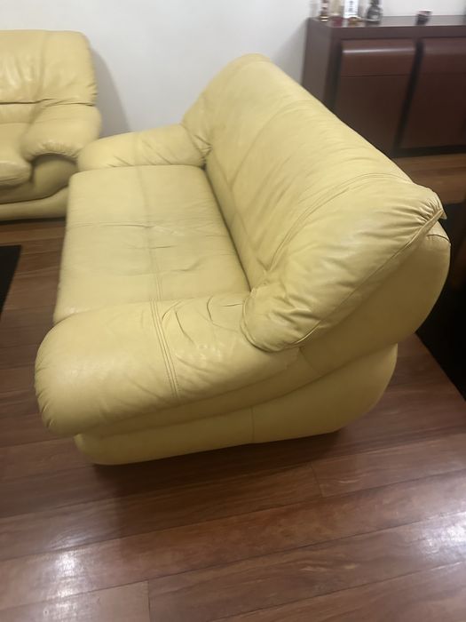 sofas( um é sofá cama)