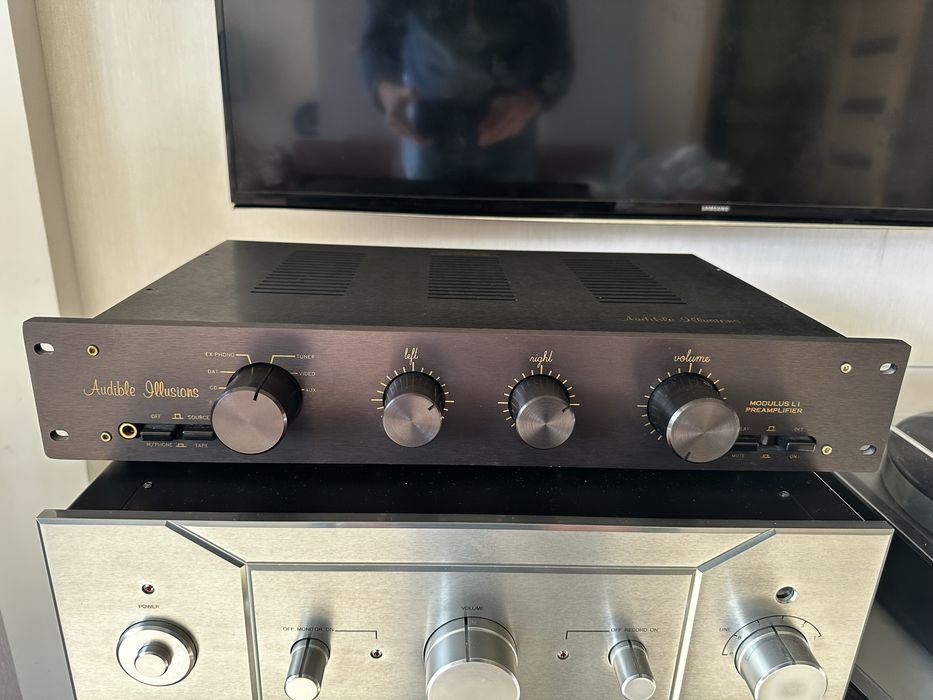 Audible Illusions Modulus L1 ламповий попередній підсилювач