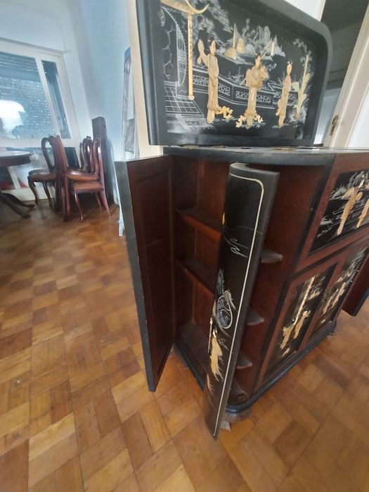 Móvel bar oriental – peças em madrepérola – excelente estado