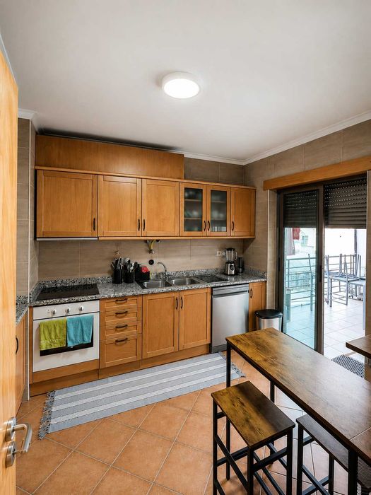 Apartamento T1 com garagem e terraço no Edifício D. João I – Centro de Viseu