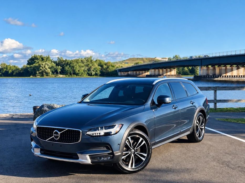 Volvo V90 Cross Country