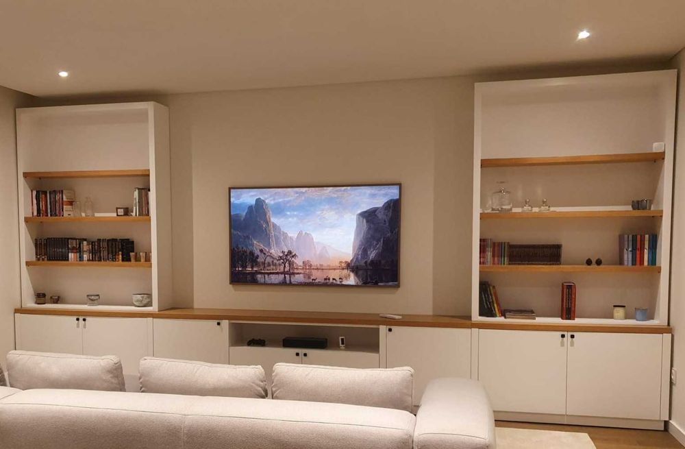 Móvel de sala com arrumação