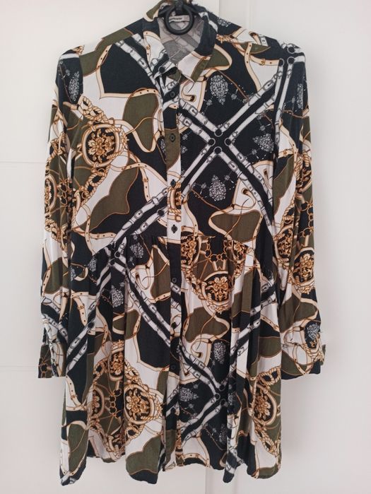 Sukienka Stradivarius