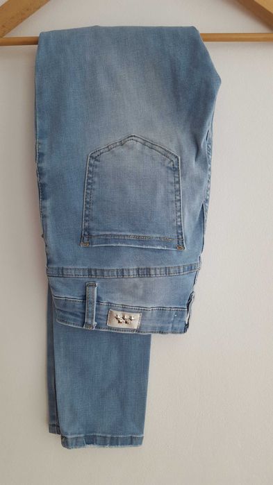 Spodnie dżinsowe jeans Queen Hearts Paris, M rozdarcia koraliki dżety