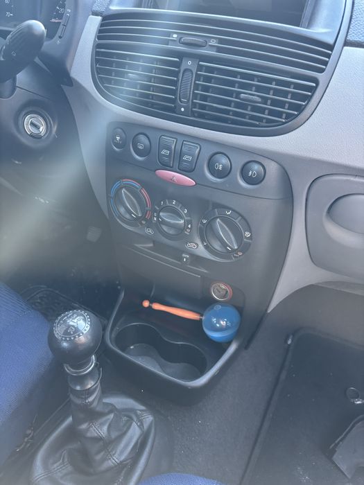 Fiat Punto 1.2 16V 2000