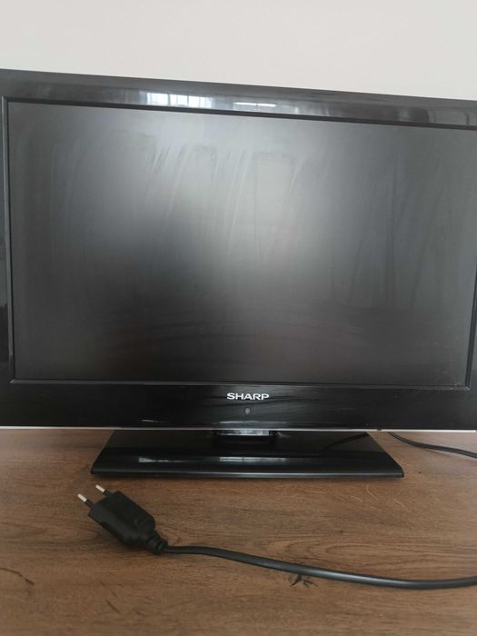 Telewizor Sharp mały