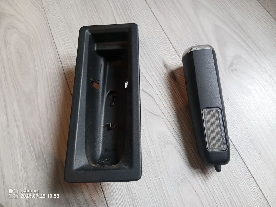 PEUGEOT CITROEN lampka latarka ładowarka