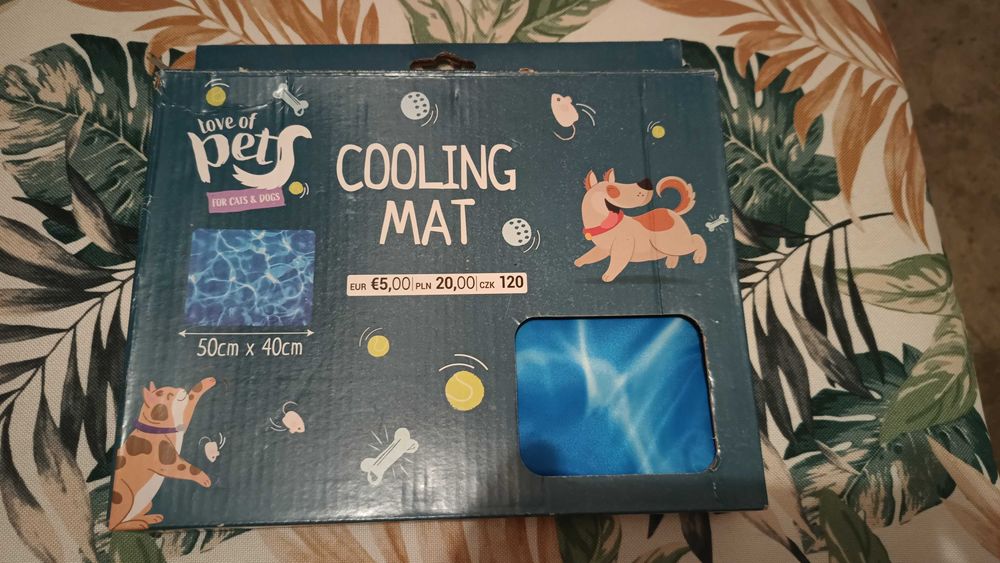 Mata chłodząca dla psa lub kota 50 x 40 cm.